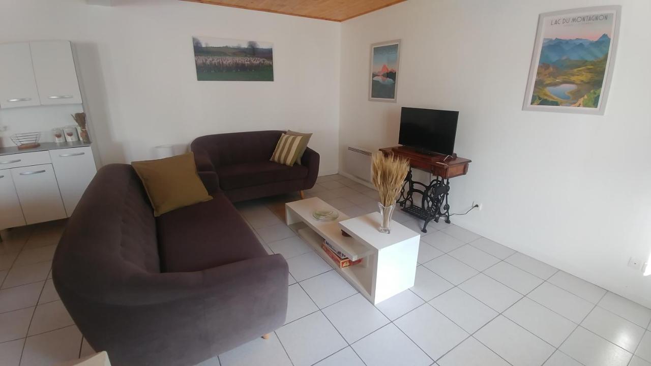 Meuble De Tourisme Au Coeur Du Village A Aramits , Haut Bearn Luaran gambar